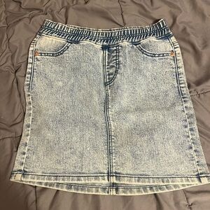 Girls skirt